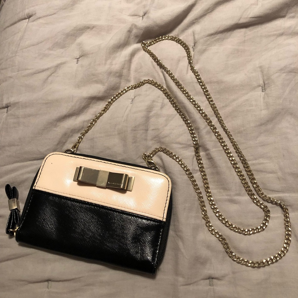 VS over the shoulder coin purse